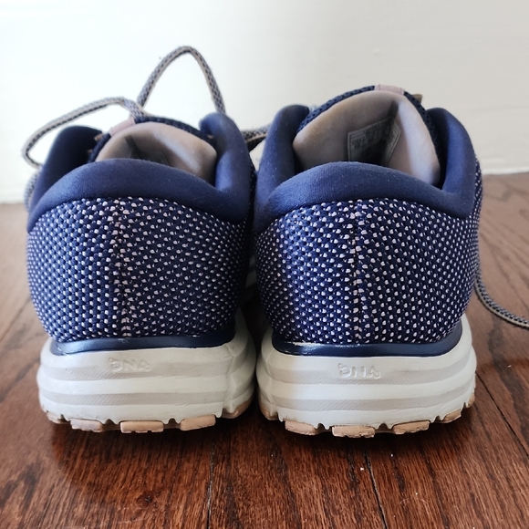 Brooks Revel 2Women's Running Shoes - Picture 3 of 6